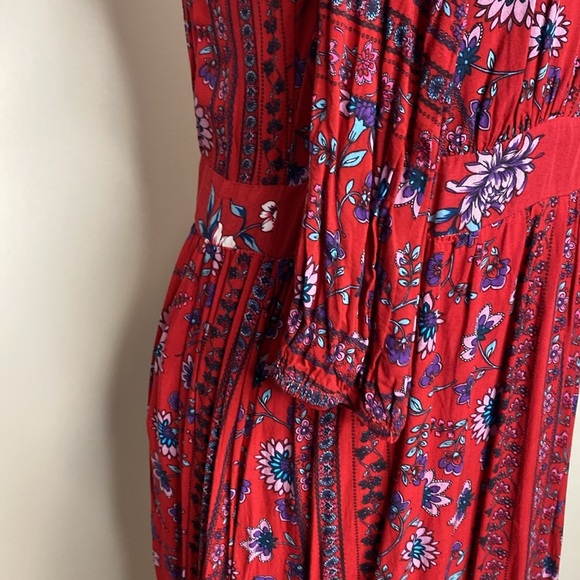 Cottagecore Elegant Red Floral Maxi Dress - Picture 4 of 7